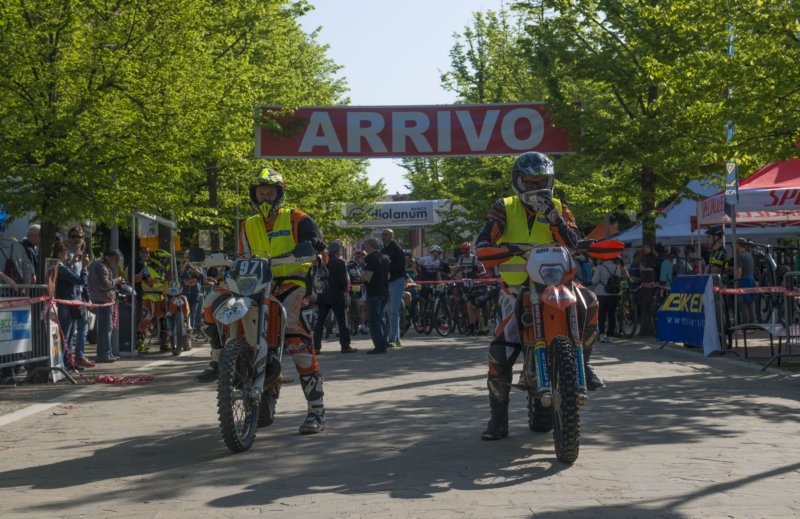 _bik0100.jpg